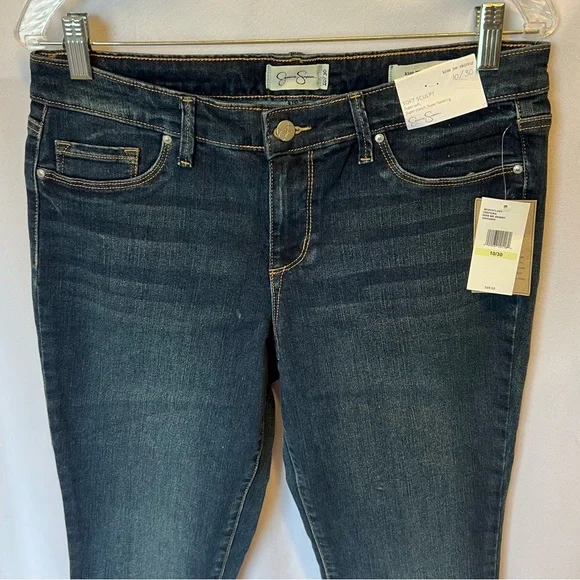 NWT Jessica Simpson Women's Jeans. Skinny Fit Dark Wash - Picture 4 of 12